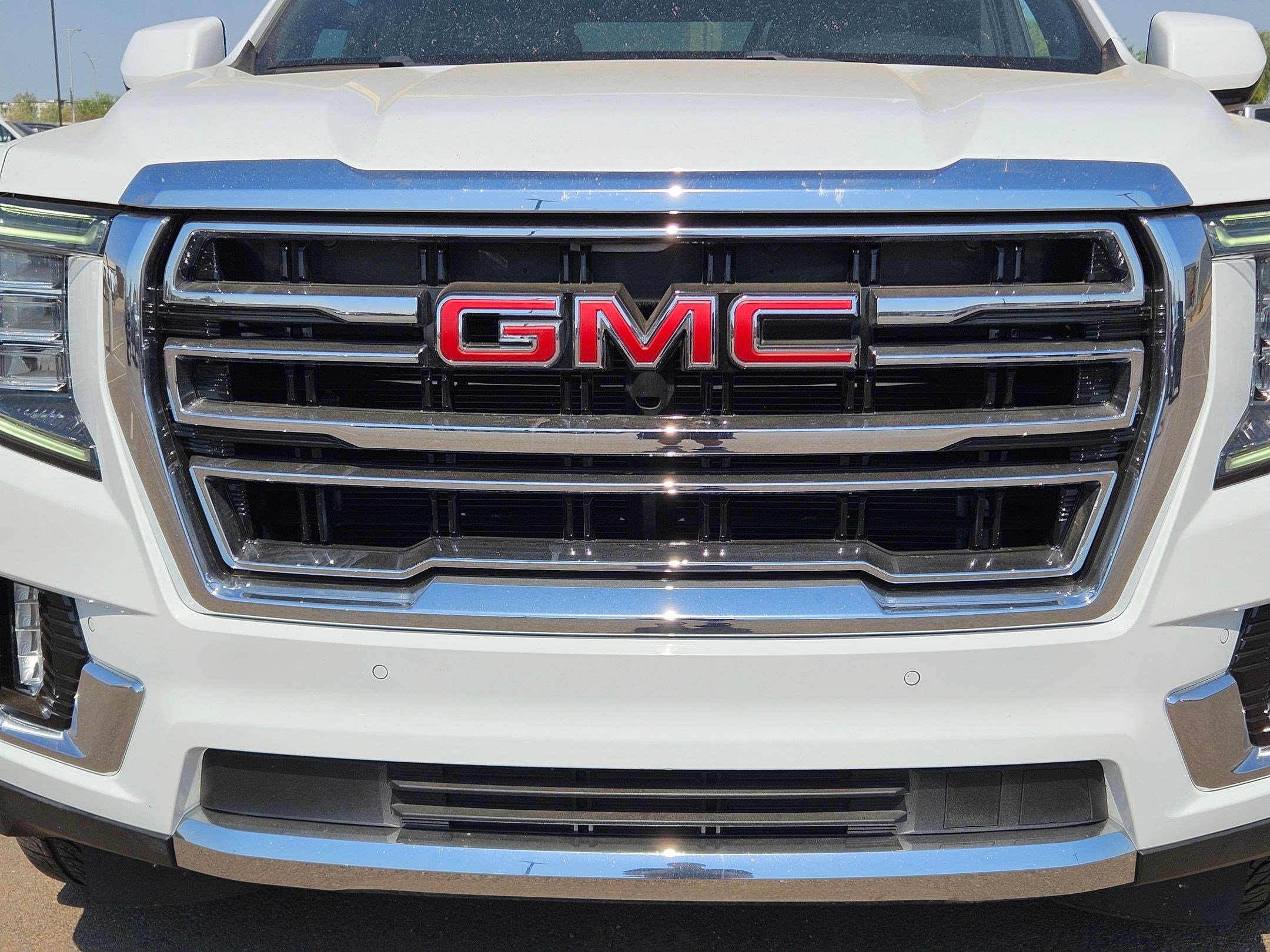 Used 2023 SUMMIT WHITE GMC SLT image 9