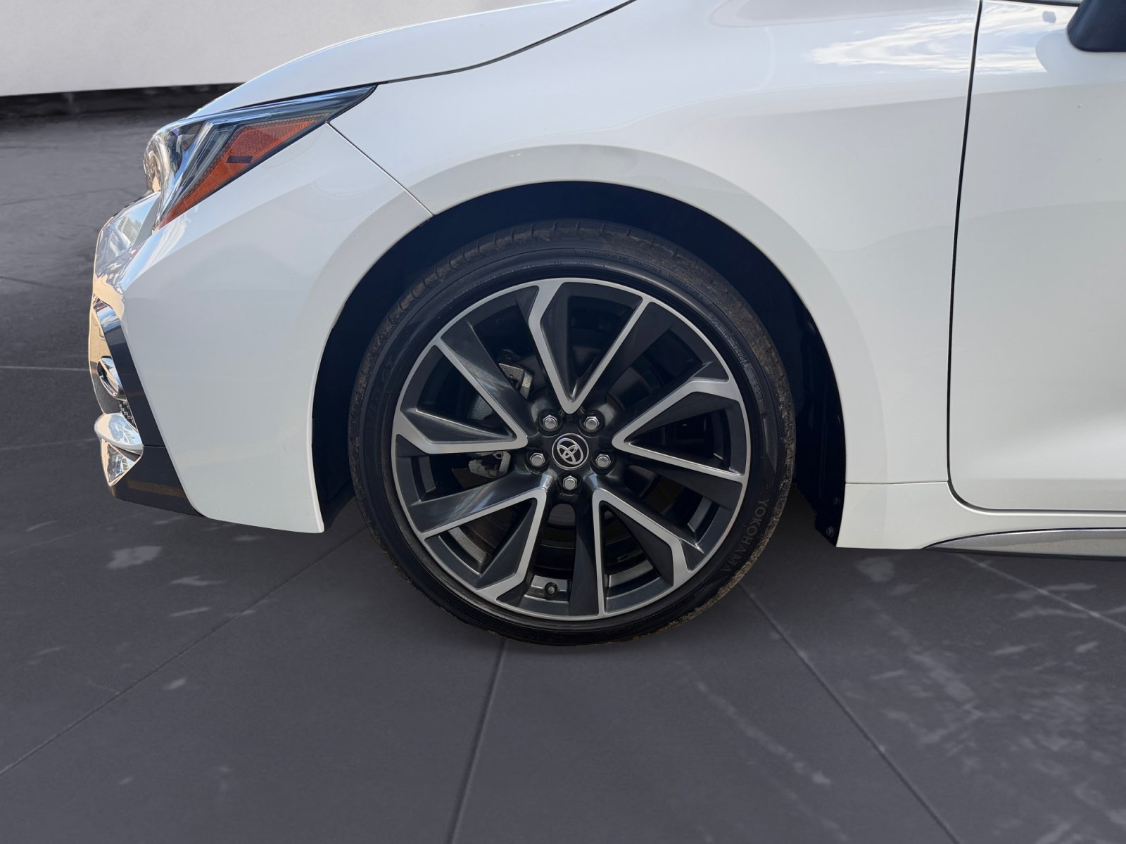 Used 2022 White Toyota SE image 40