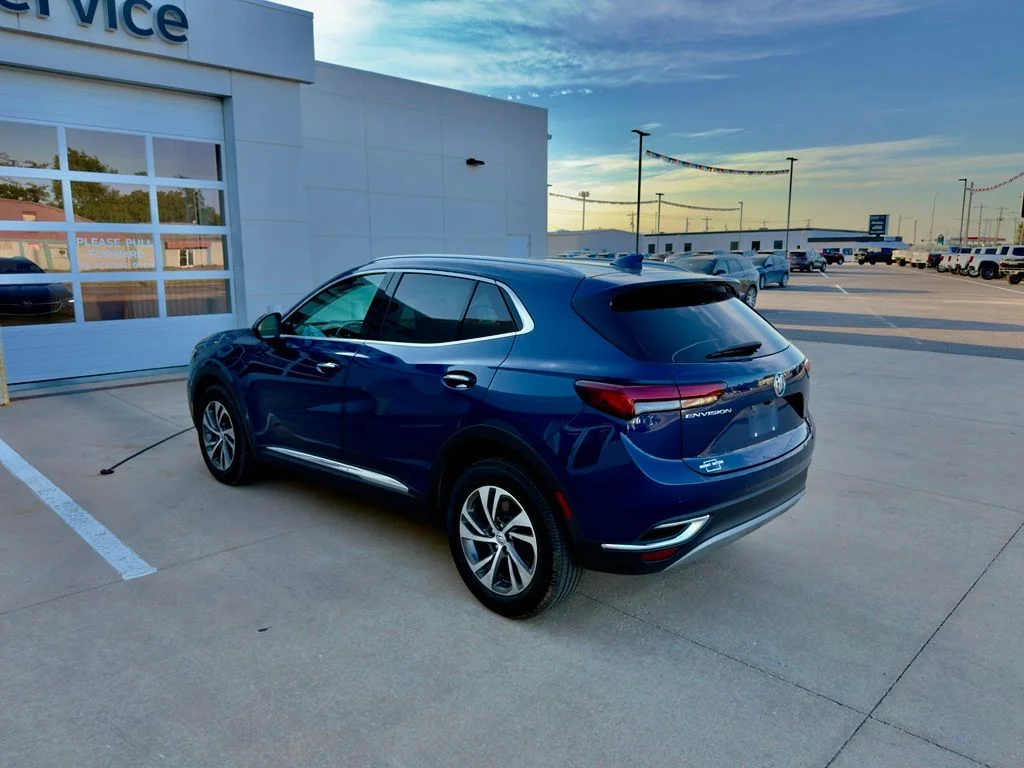 Used 2023 Blue Buick Essence image 6