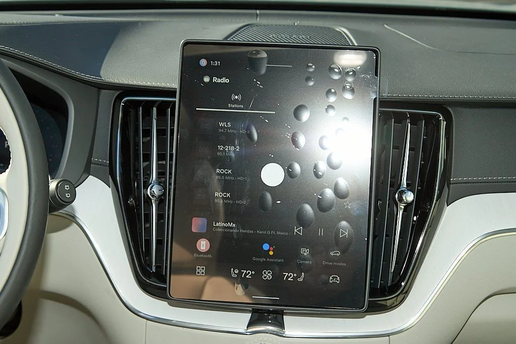New 2026 Vapour Grey Volvo Ultra image 27