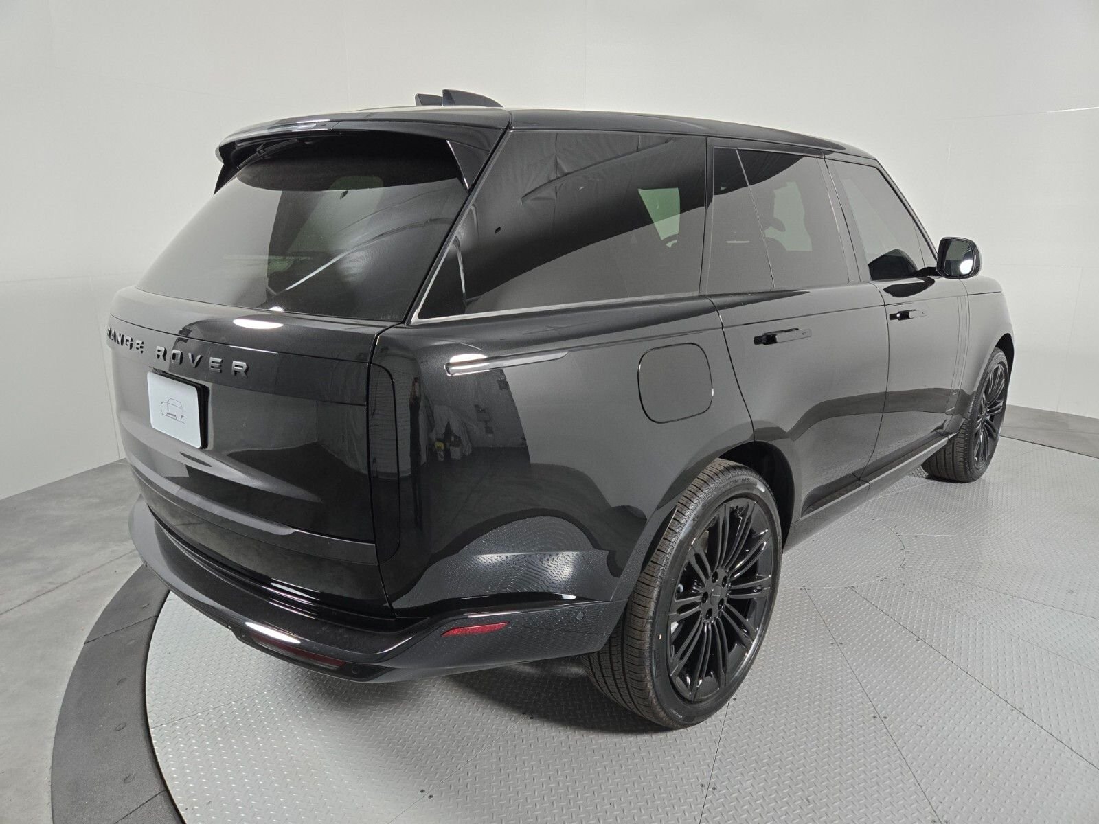New 2026 Santorini Black Land Rover SE image 2