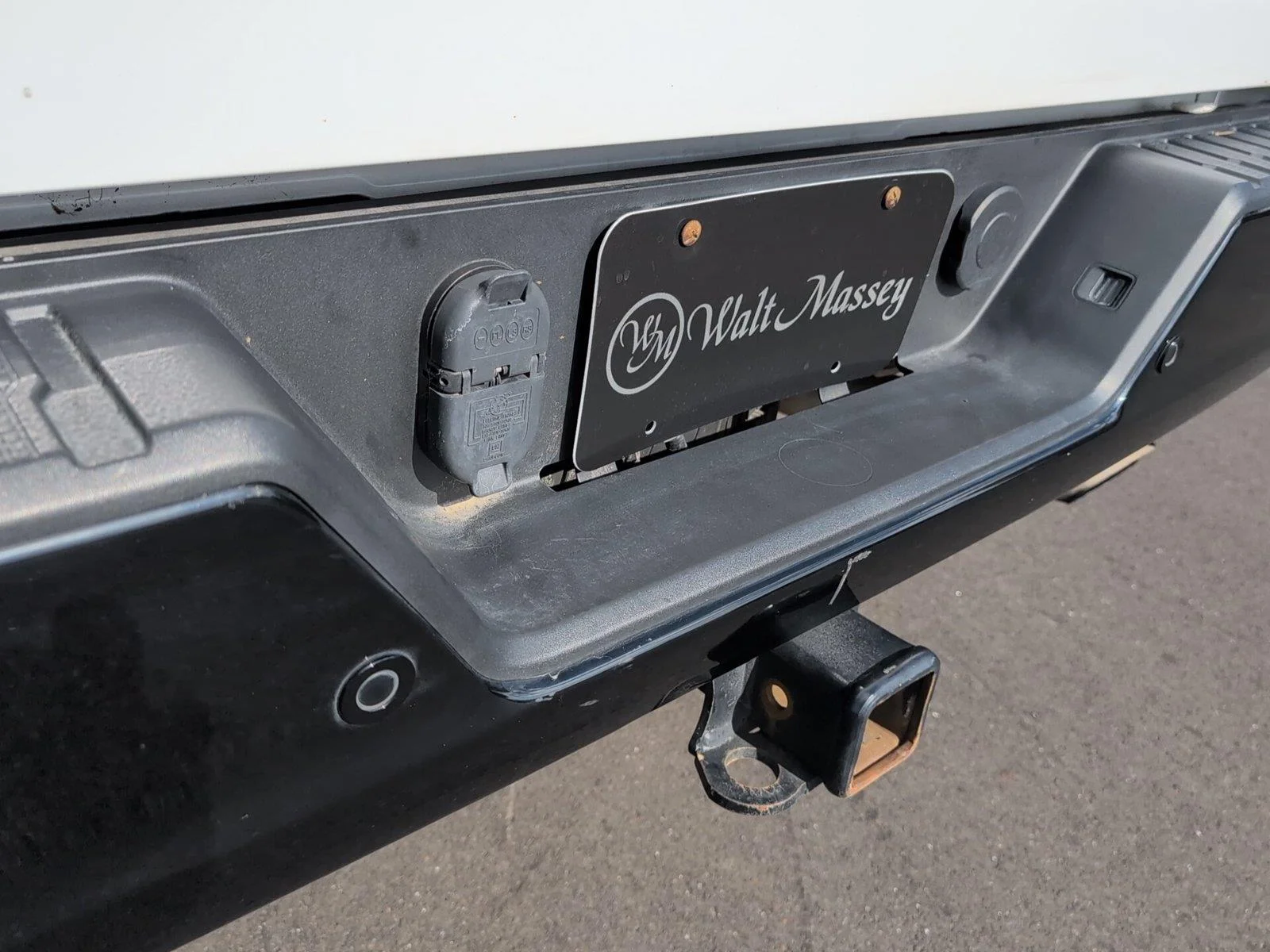 Used 2024 Summit White Chevrolet Custom image 35