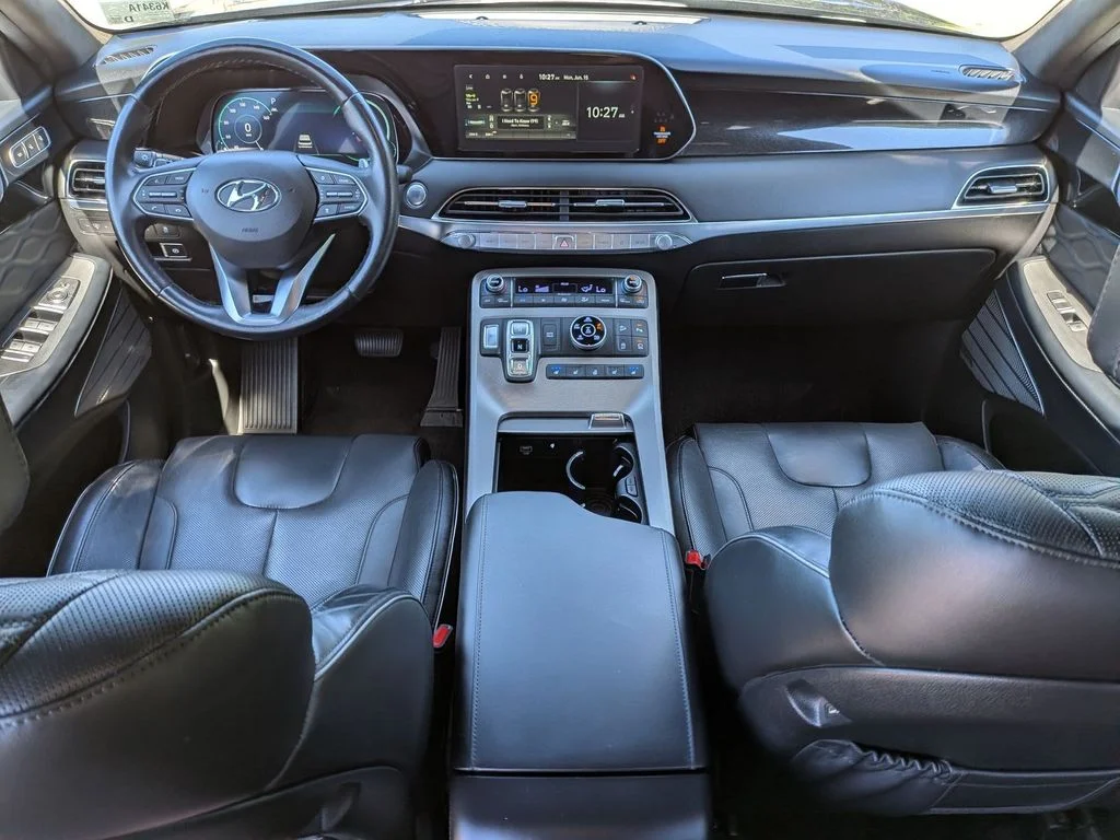 Used 2021 Black Hyundai Calligraphy image 27