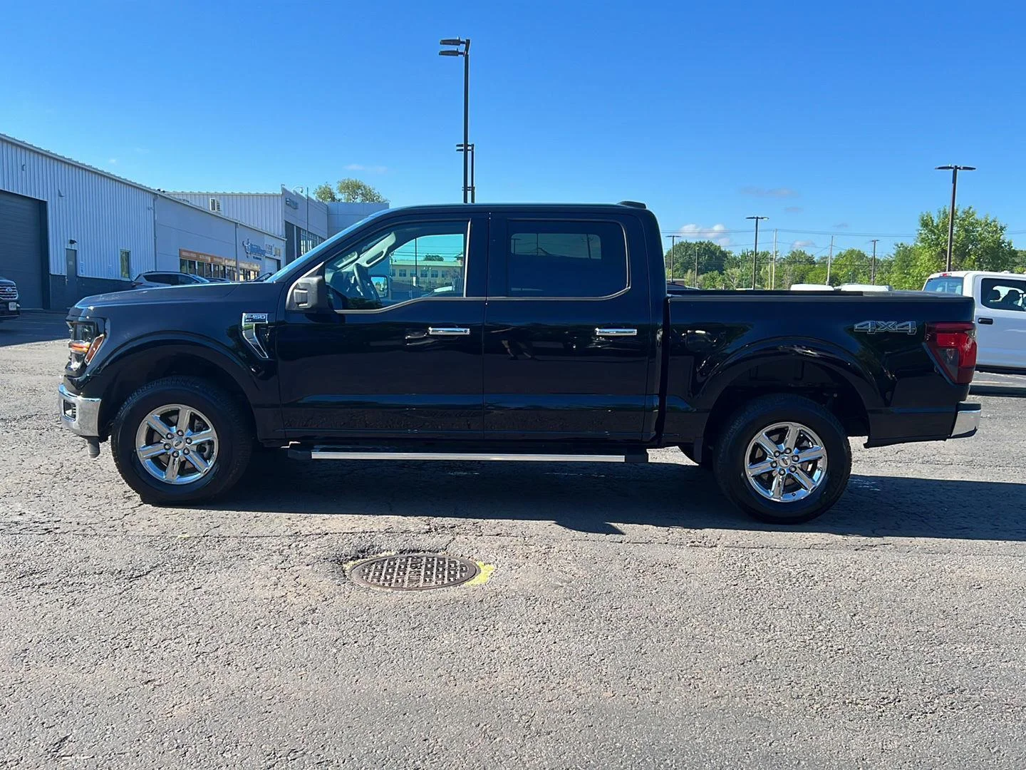 Used 2025 Agate Black Ford XLT image 16