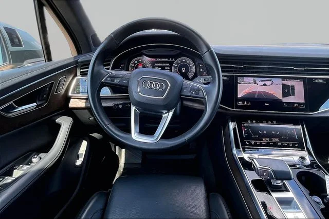 Used 2023 Silver Audi 55 Prestige image 5