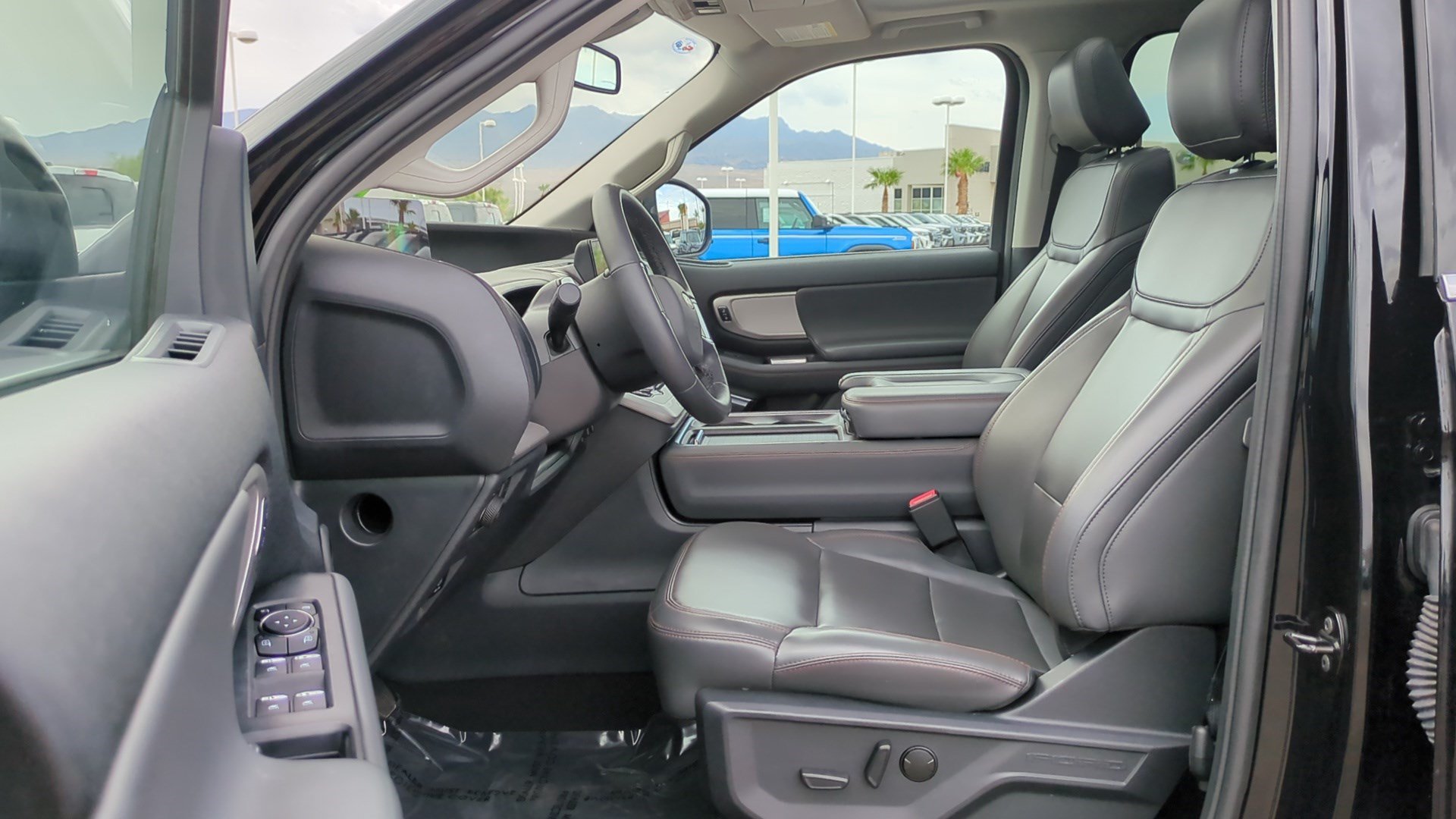 Used 2025 Black Metallic Ford Active image 14