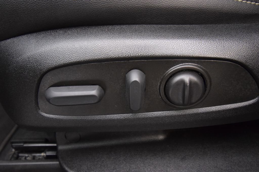 Used 2023 Sterling Gray Metallic Chevrolet LT Leather image 25