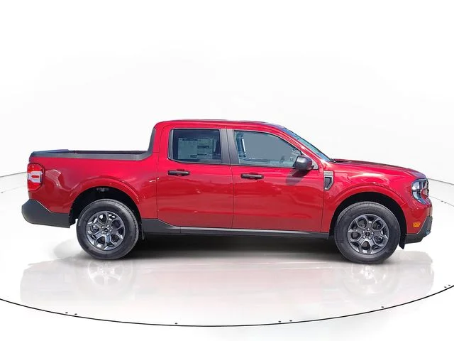 New 2026 Ruby Red Metallic Ford XLT image 4