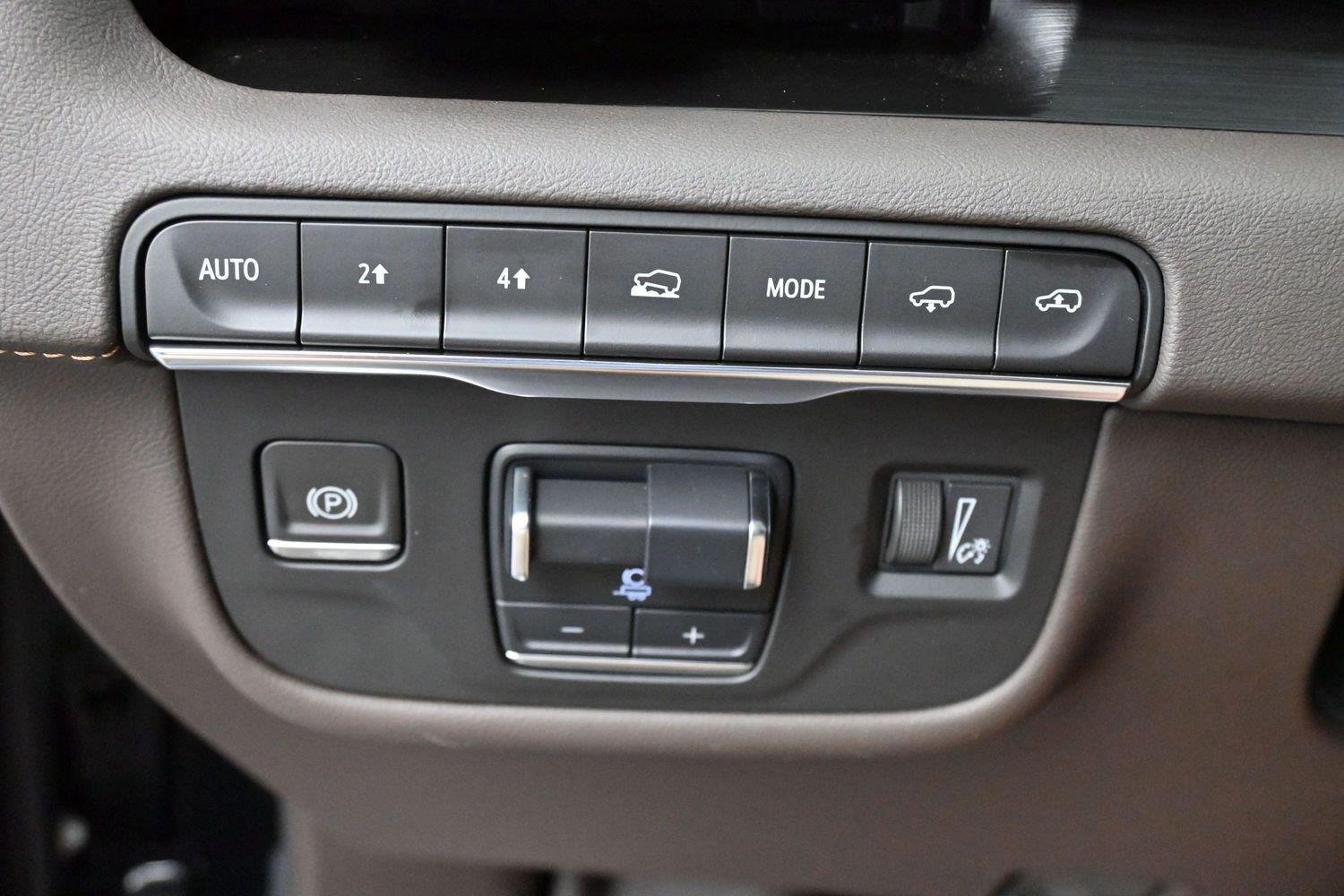 Used 2024 Black Raven Cadillac Sport image 22