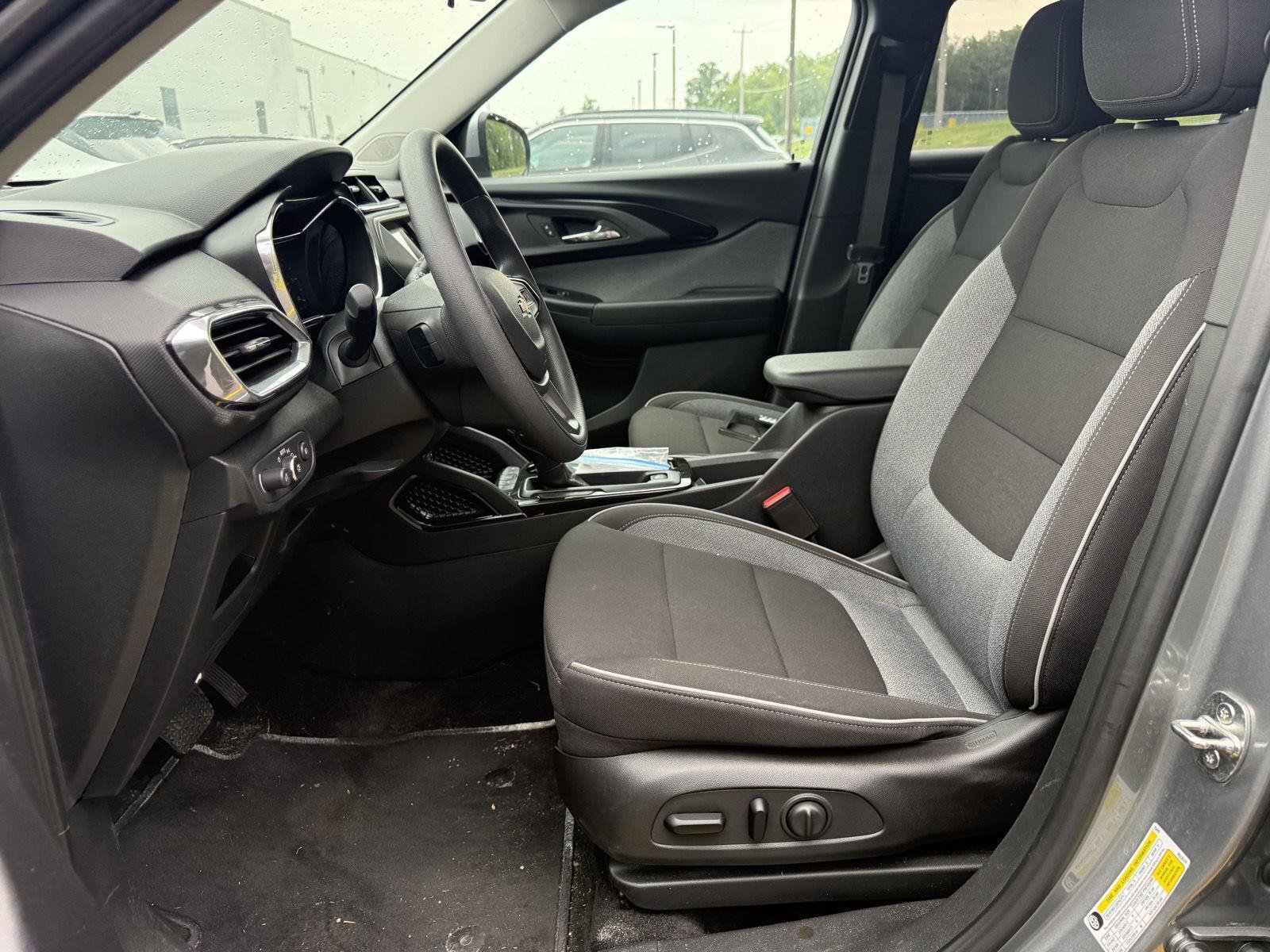 Used 2023 Sterling Gray Metallic Chevrolet LT image 14