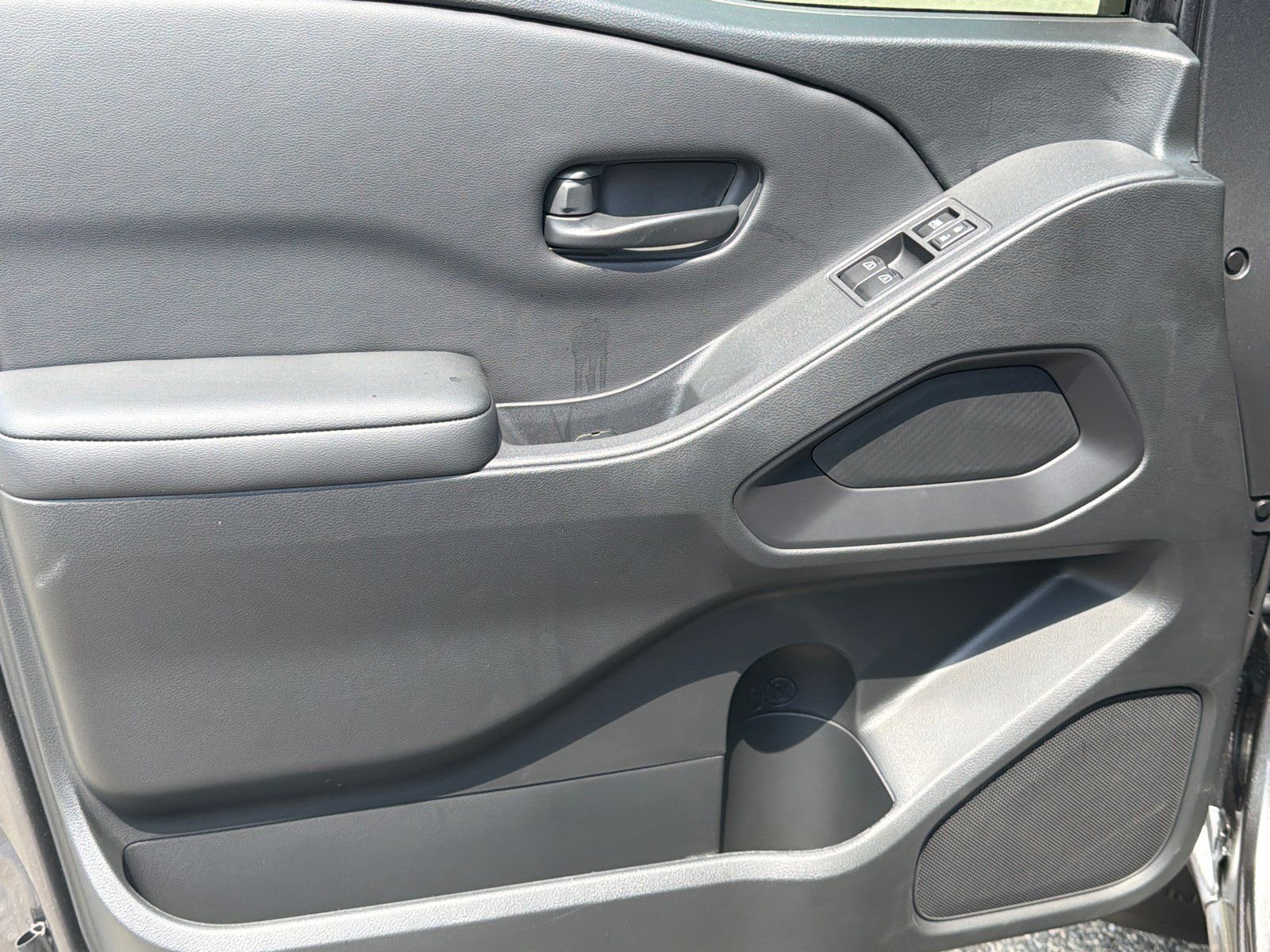 New 2026 Gray Nissan S image 10