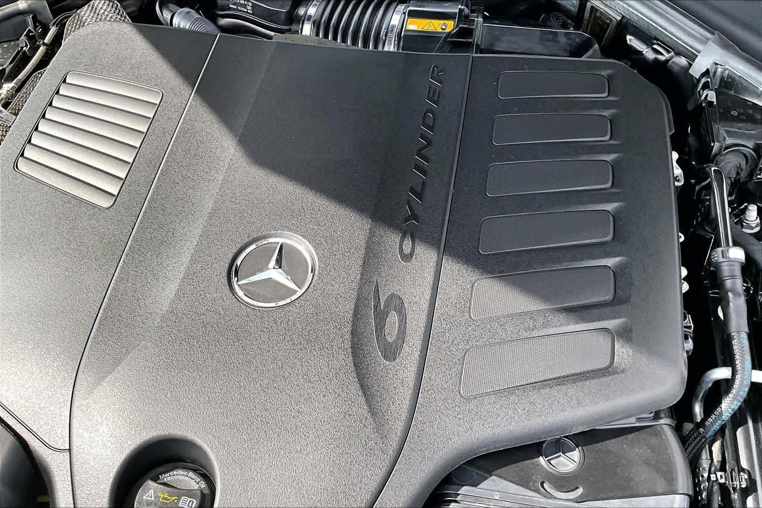 Certified Used 2025 Obsidian Black Metallic Mercedes-Benz E 450 image 32
