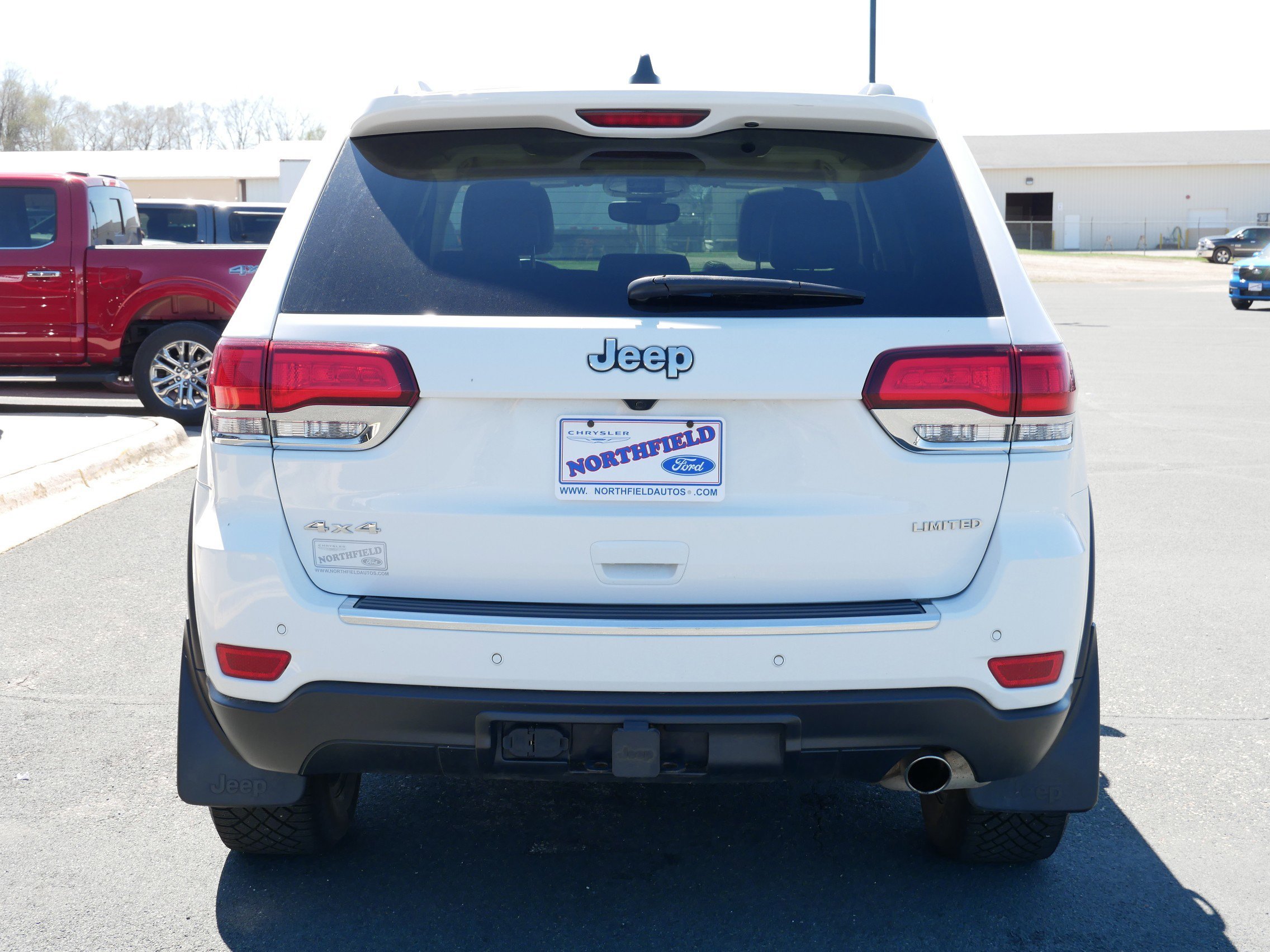 View vehicle photo 7