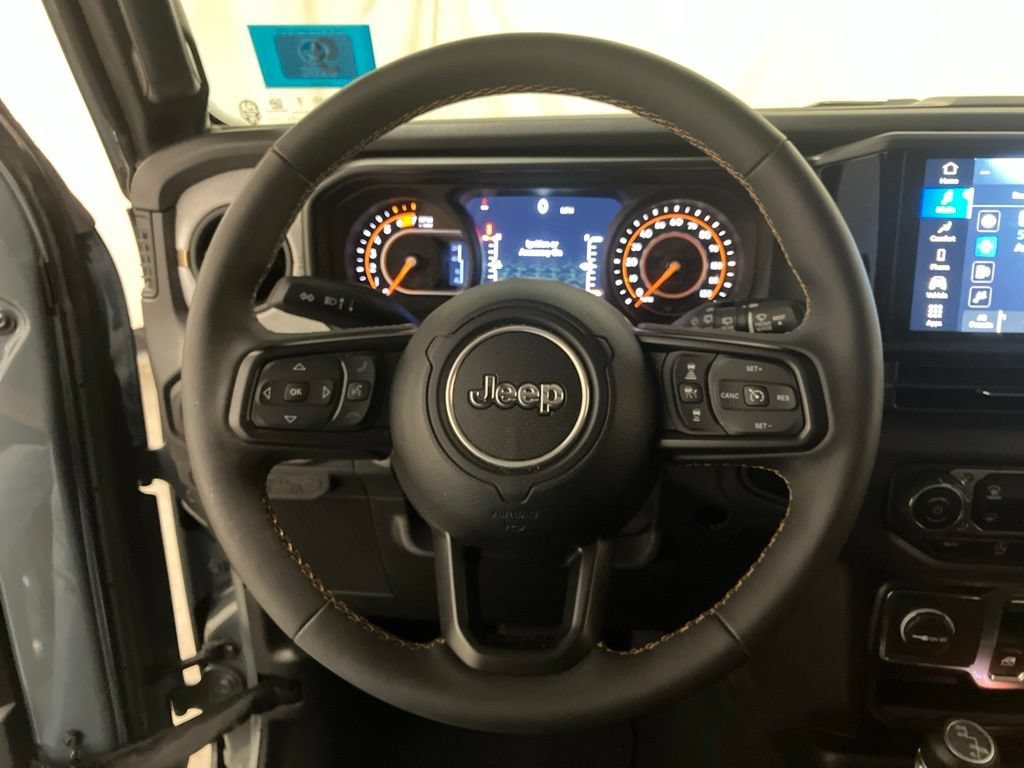 Used 2024 Anvil Clear Coat Jeep Sport S image 3