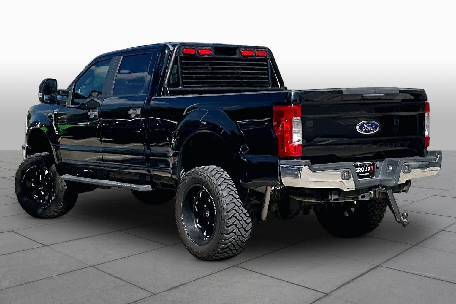 Used 2018 Shadow Black Ford XL image 11