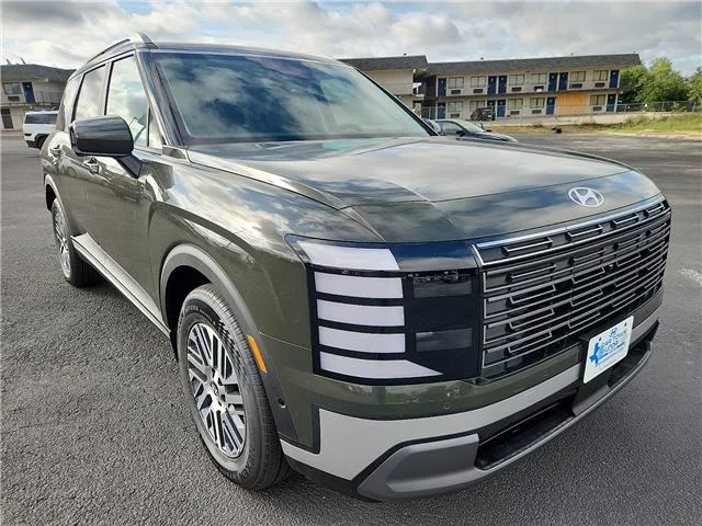 New 2026 Titan Charcoal Pearl Hyundai SEL Premium image 6