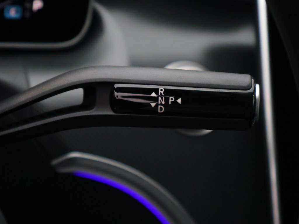 New 2026 Starling Blue Metallic Mercedes-Benz C 300 image 33