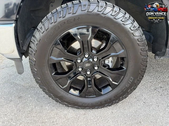 Used 2021 Black Ford XLT image 26