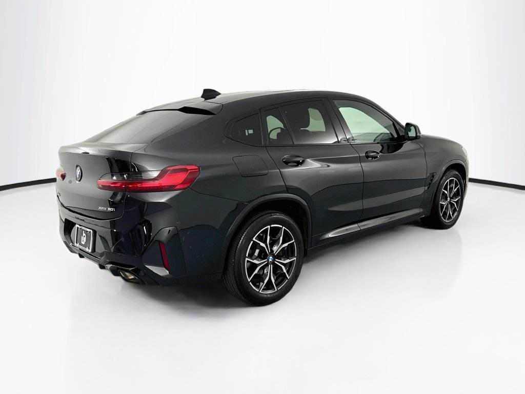 Used 2023 Black BMW xDrive30i image 5