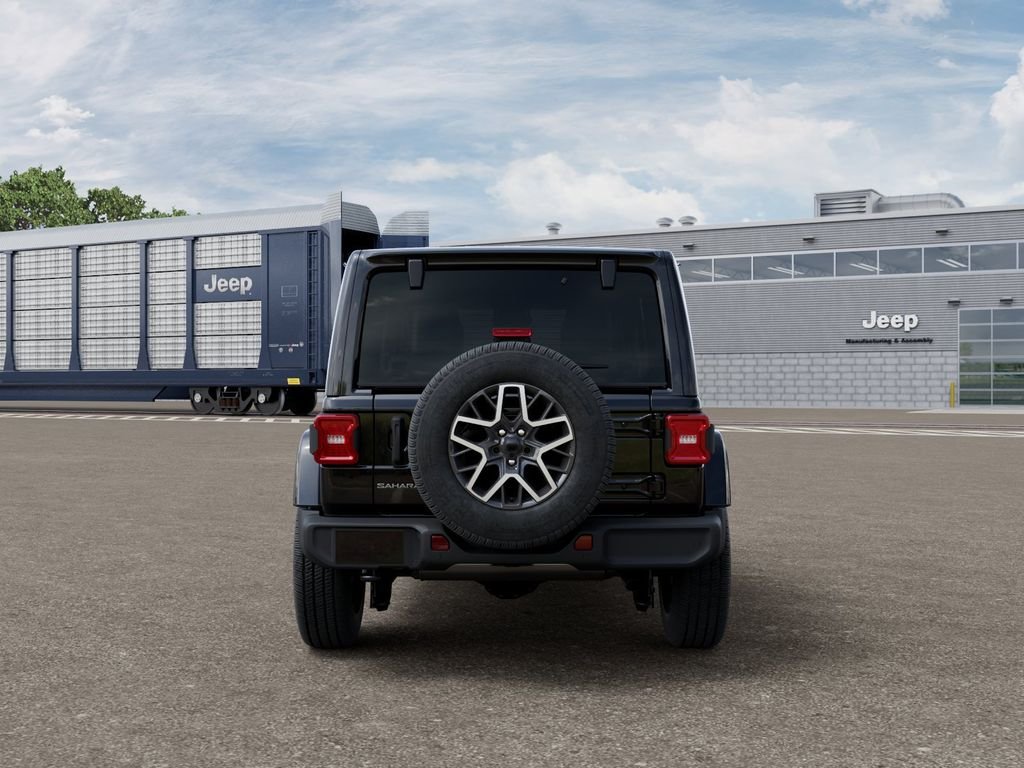 New 2026 Black Clear-Coat Exterior Paint Jeep Sahara image 7