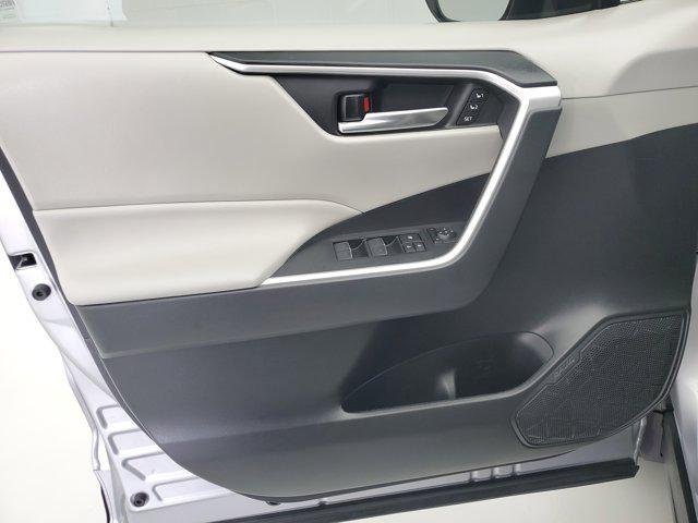 Certified Used 2023 SILVER SKY METALLIC Toyota  image 21
