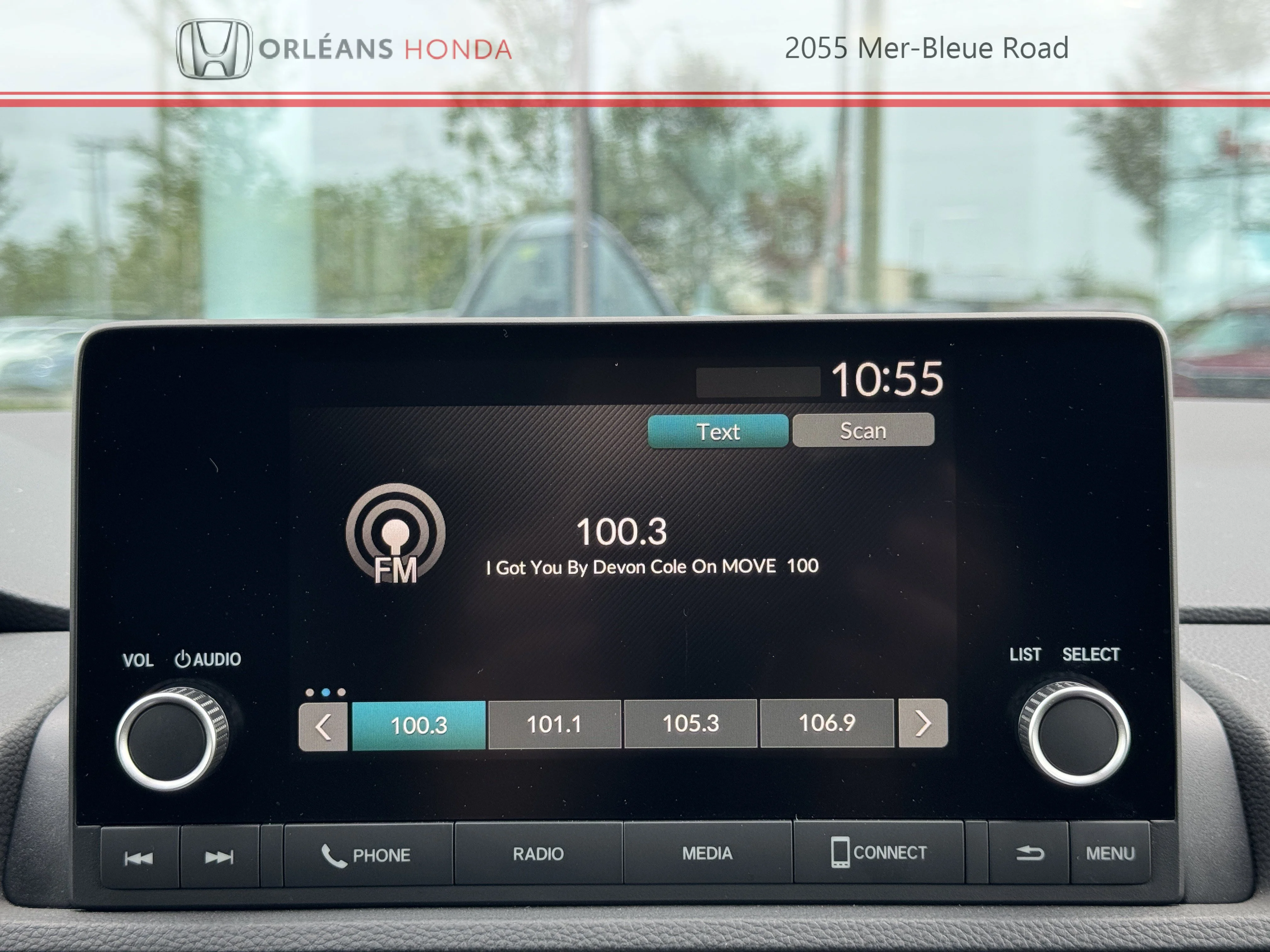 Certified Used 2025 Silver Honda LX image 2