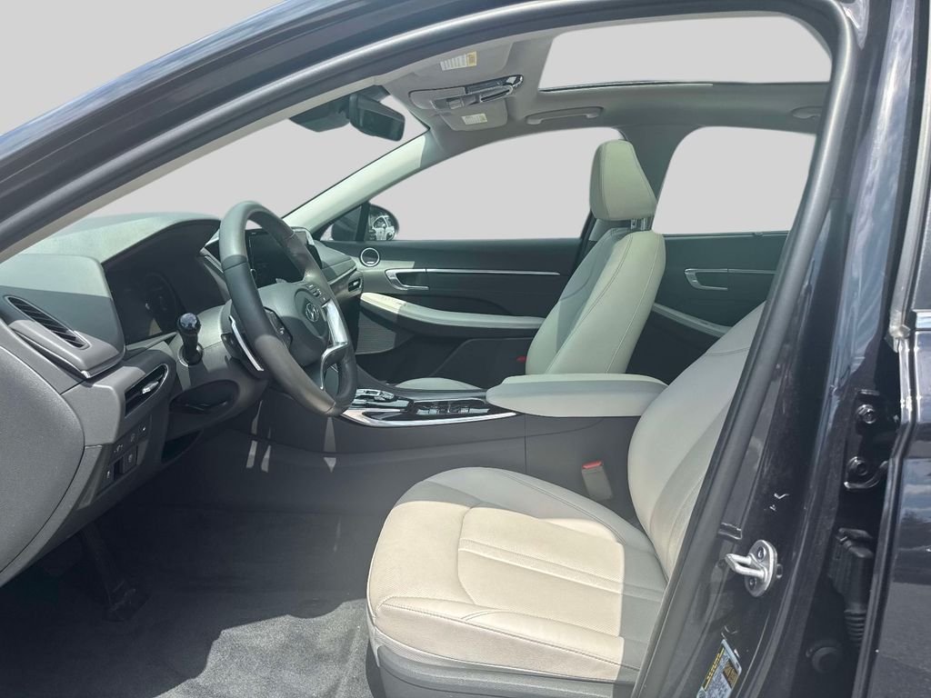 Used 2023 Blue Hyundai Limited image 17