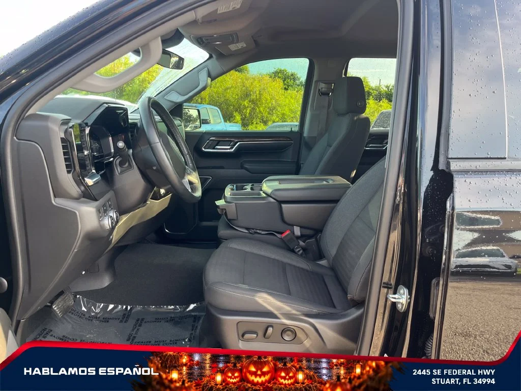 Used 2023 ONYX BLACK GMC Elevation image 12