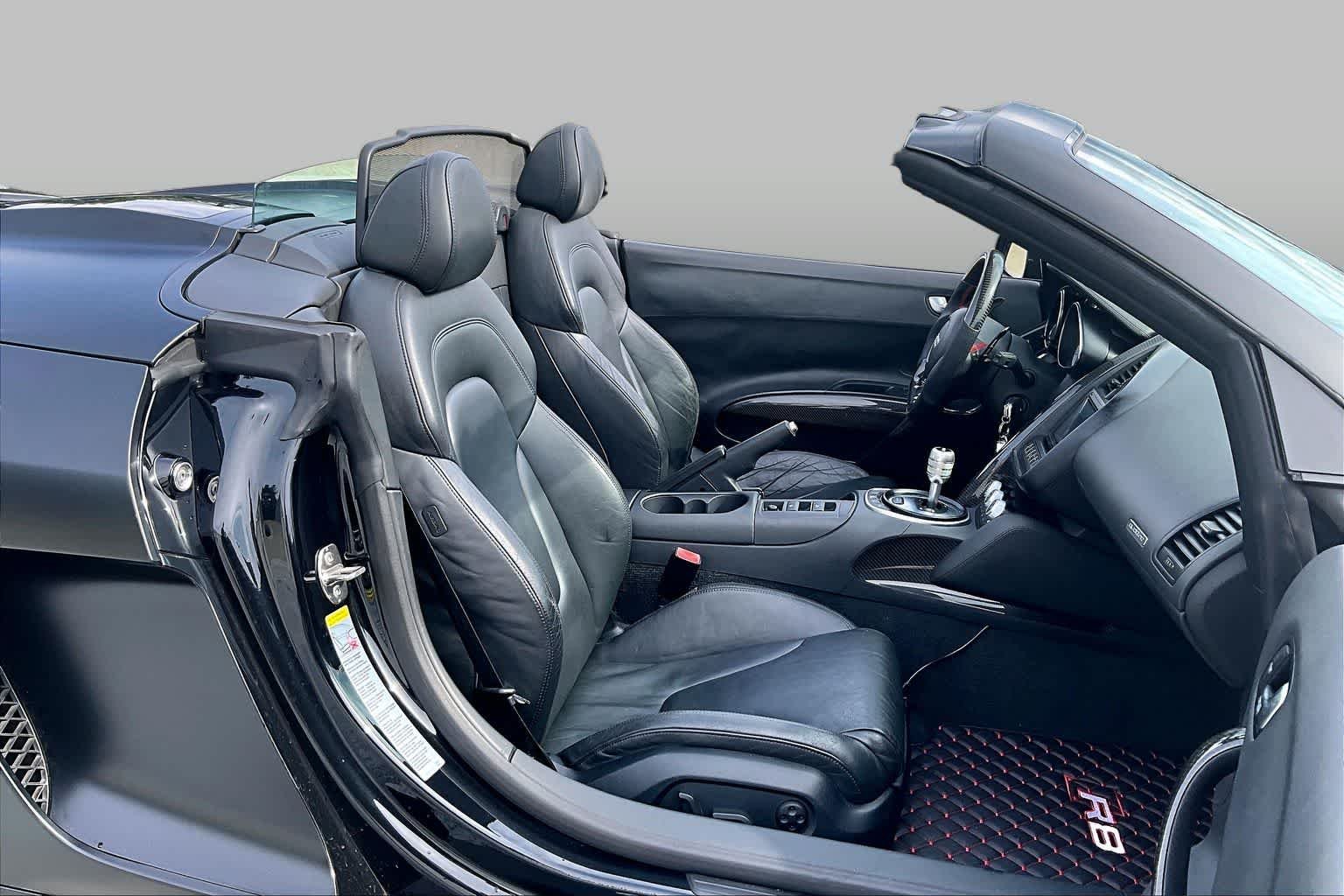 Pre-Owned 2011 Audi R8 5.2L