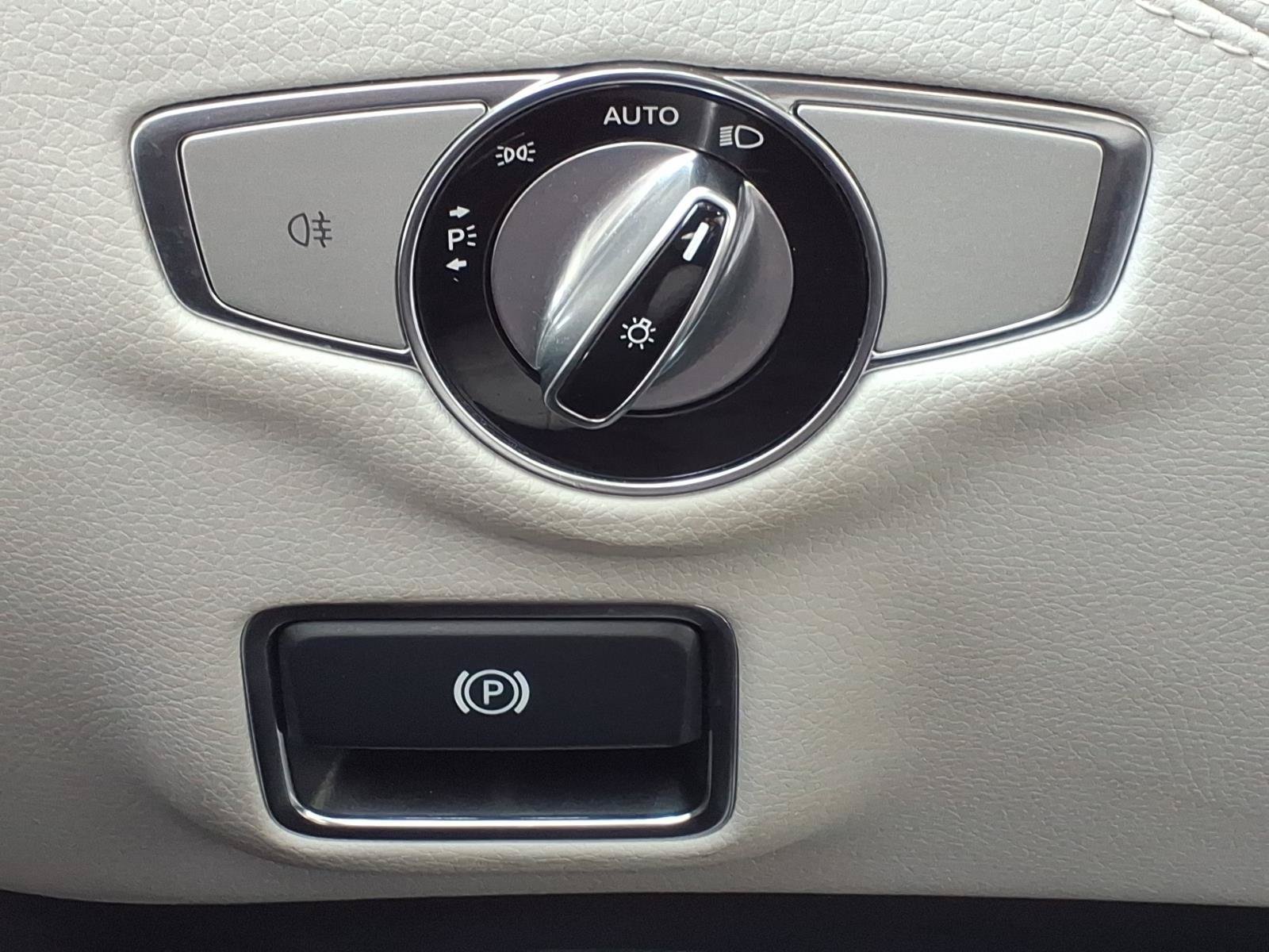 Used 2016 Blue Mercedes-Benz S 550 image 16