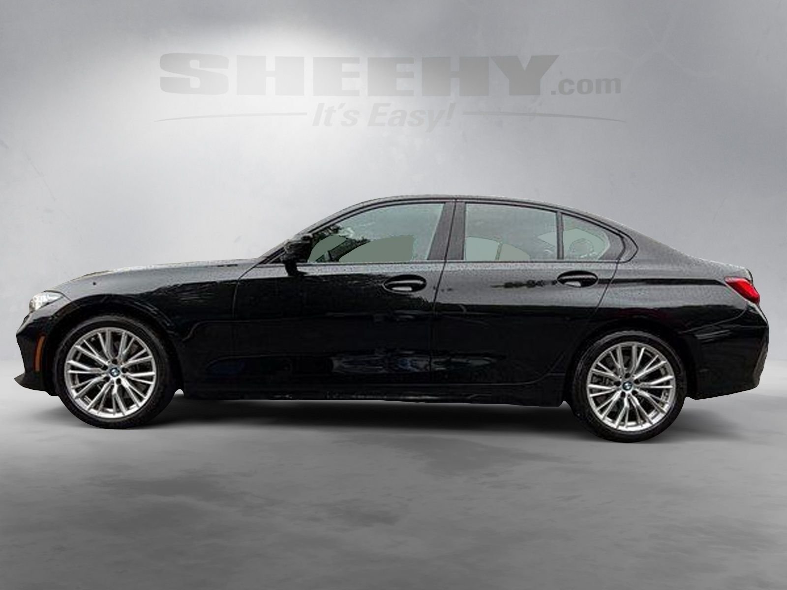 Used 2023 Black BMW 330i xDrive image 17