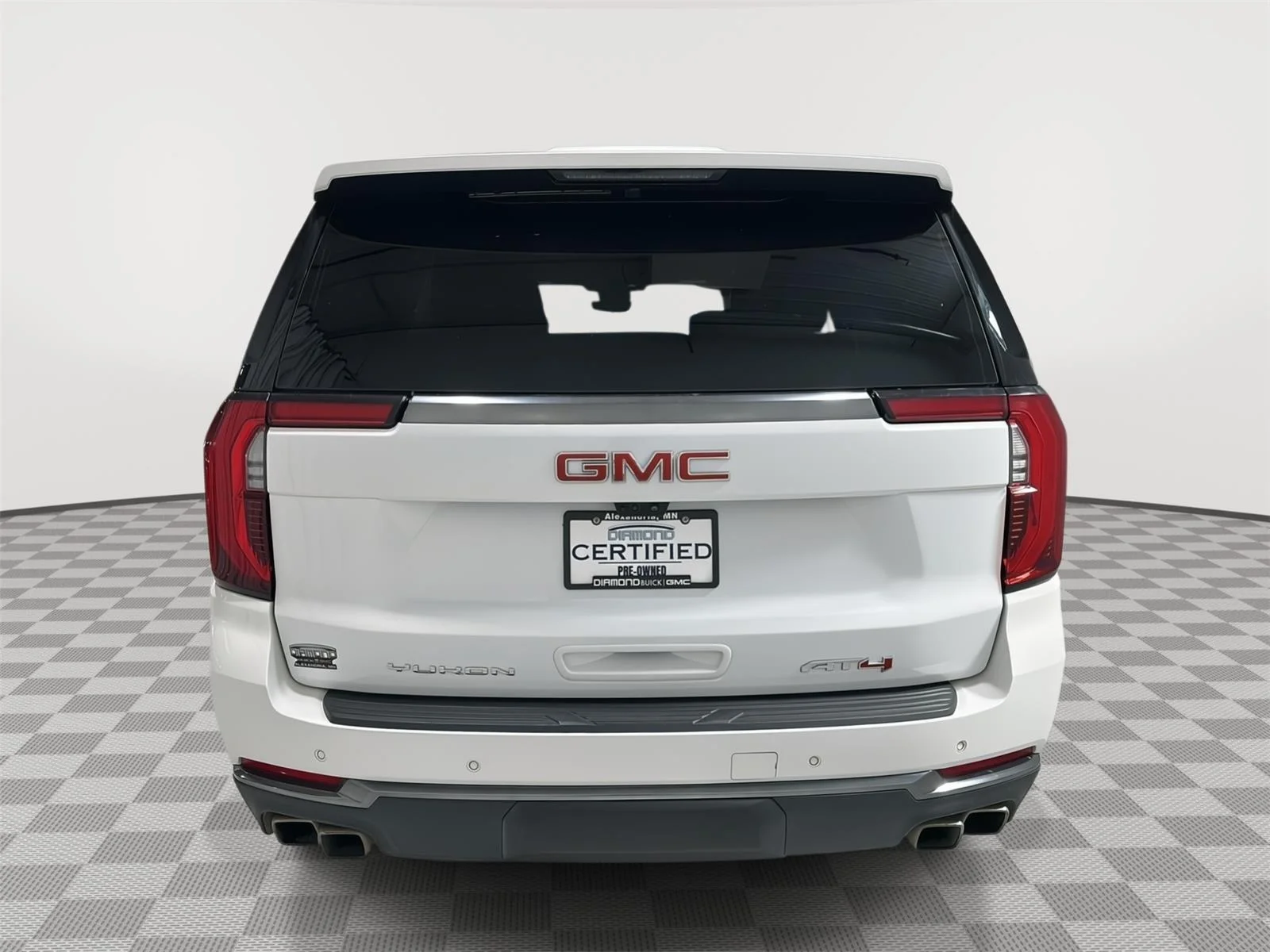 Used 2025 Summit White GMC AT4 image 4