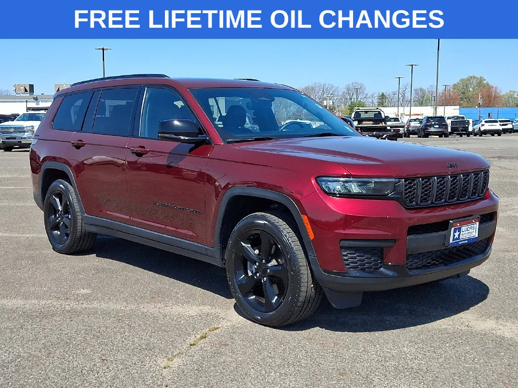 Used 2024 Red Jeep Altitude X 4x4 image 1