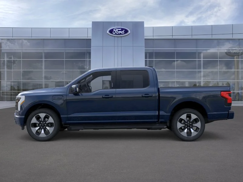New 2022 Antimatter Blue Metallic Ford F150 4X4 CREW image 3