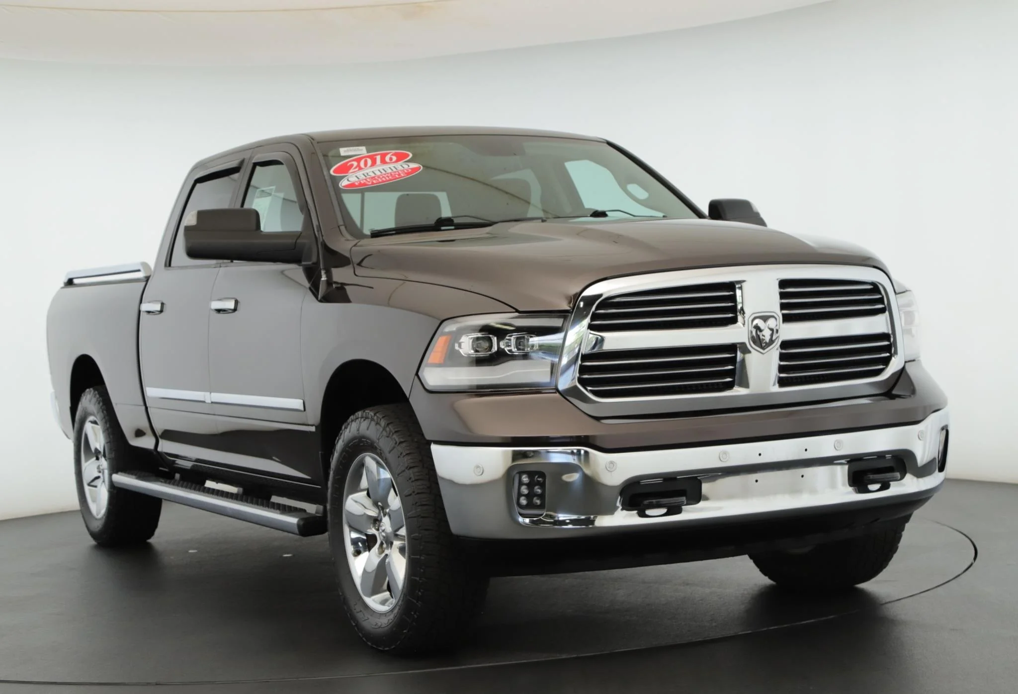 2016 RAM 1500 Big Horn 4x4 Crew Cab 6'4's photo