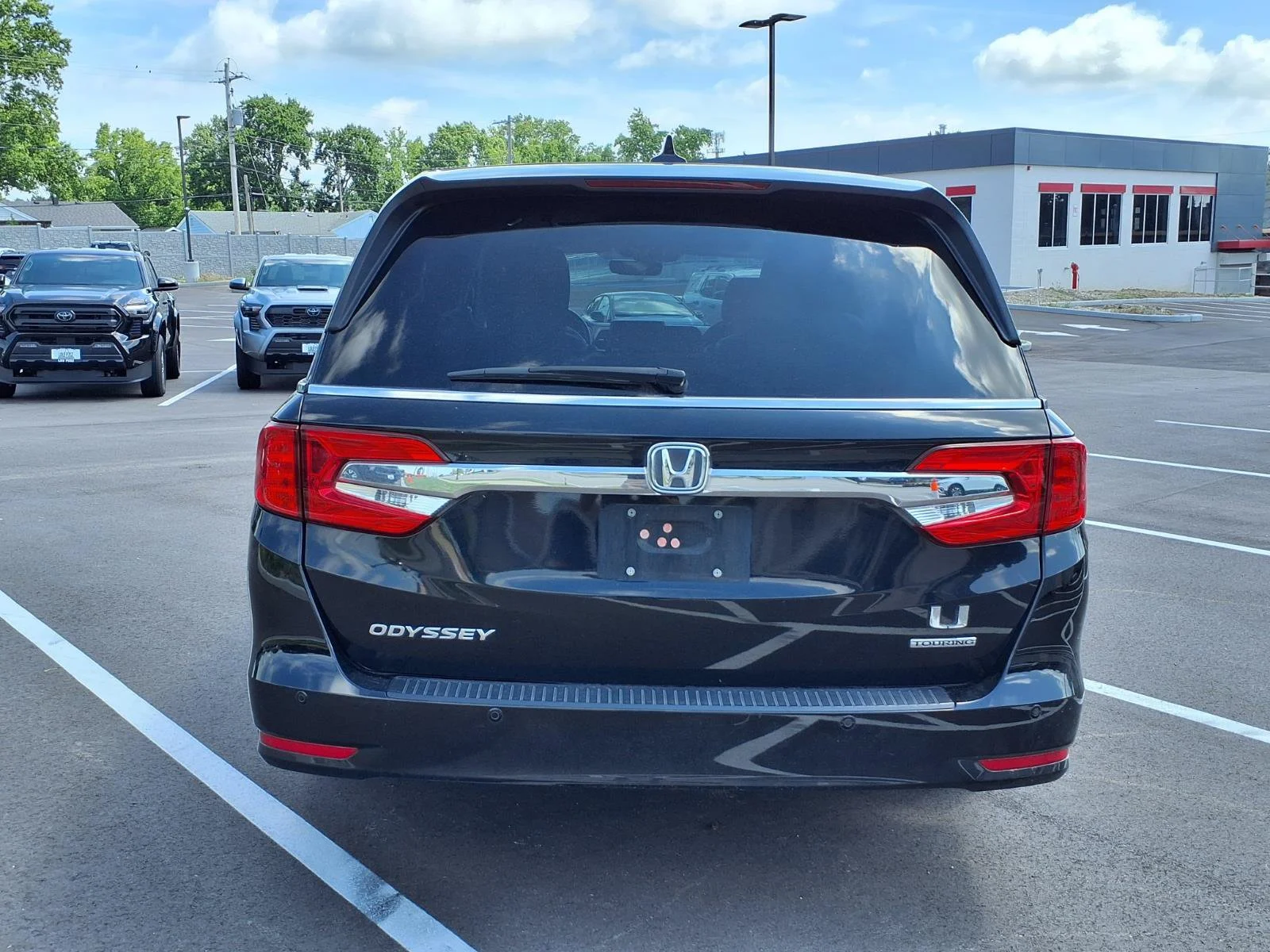 Used 2018 Crystal Black Pearl Honda Touring image 30