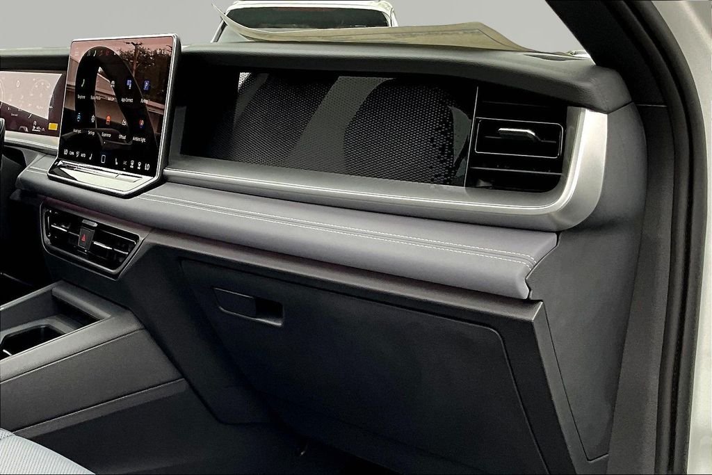 New 2026 White Volkswagen 2.0T SE R-Line Black image 27