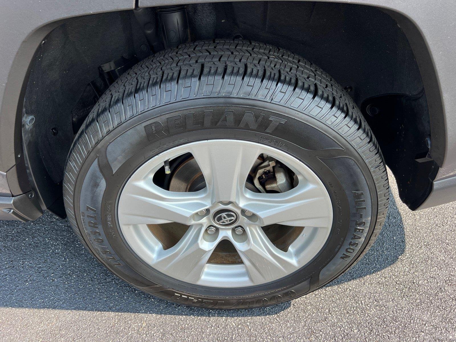 Used 2020 Magnetic Gray Metallic Toyota XLE image 20
