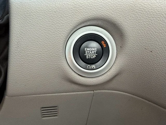 Used 2017 Gray Chrysler Touring image 28
