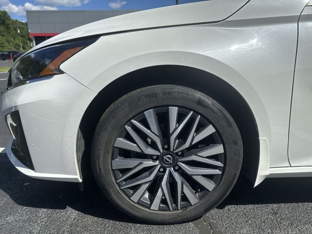 Used 2023 White Nissan 2.5 SV image 21