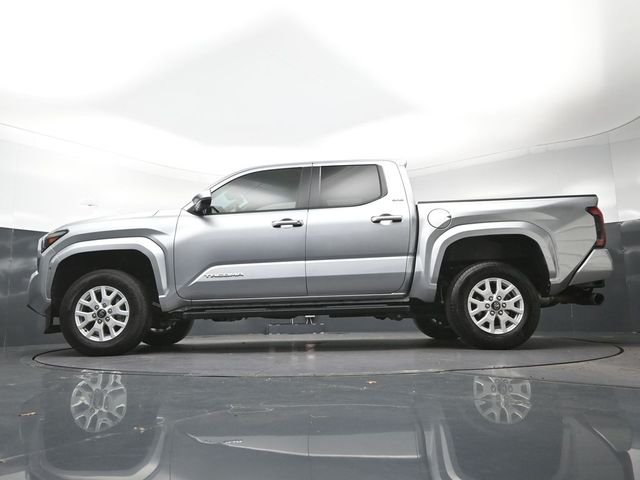 Used 2025 Silver Toyota SR5 image 33