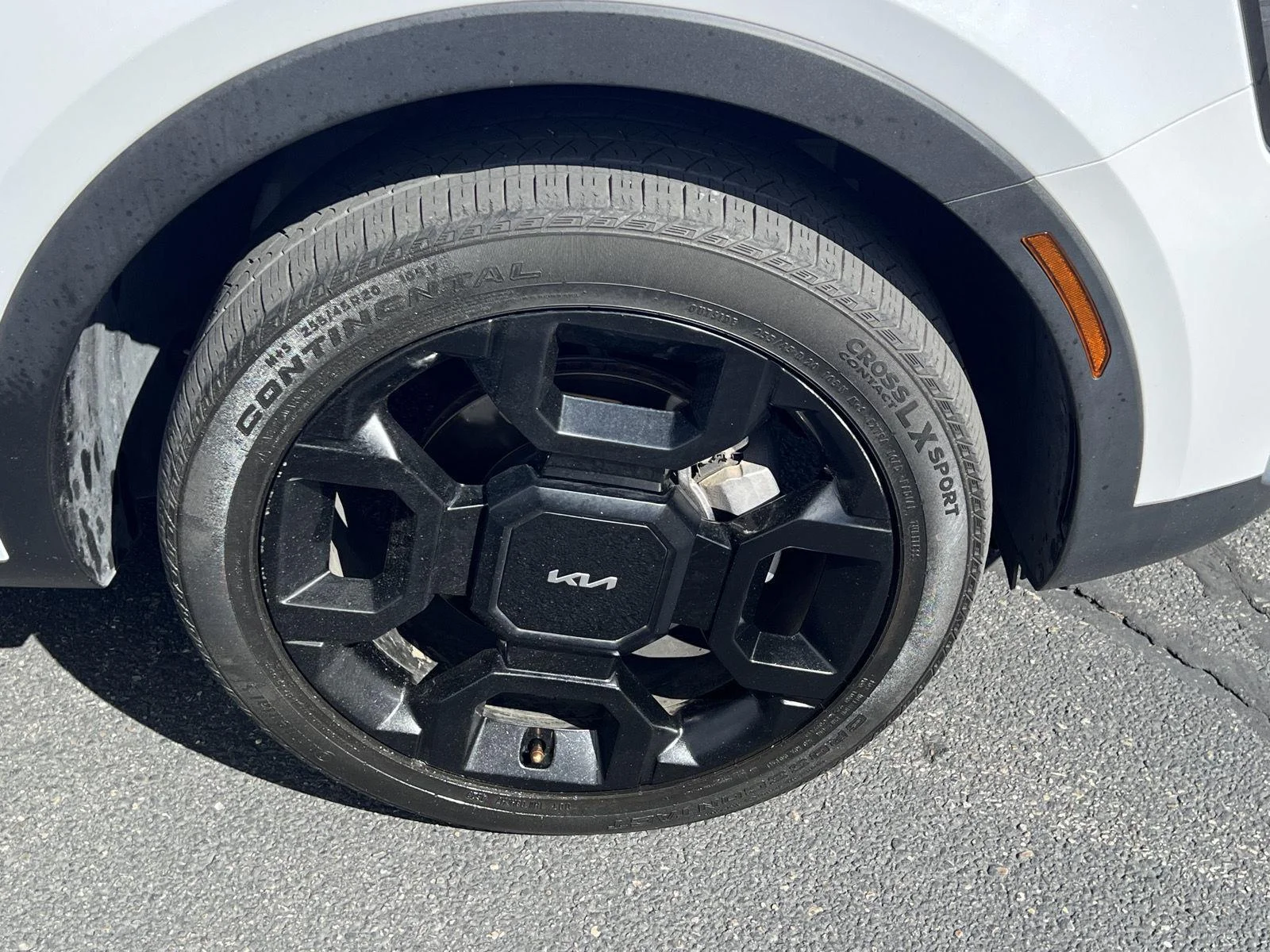 2024 Kia Sorento X-Line EX - Photo 17