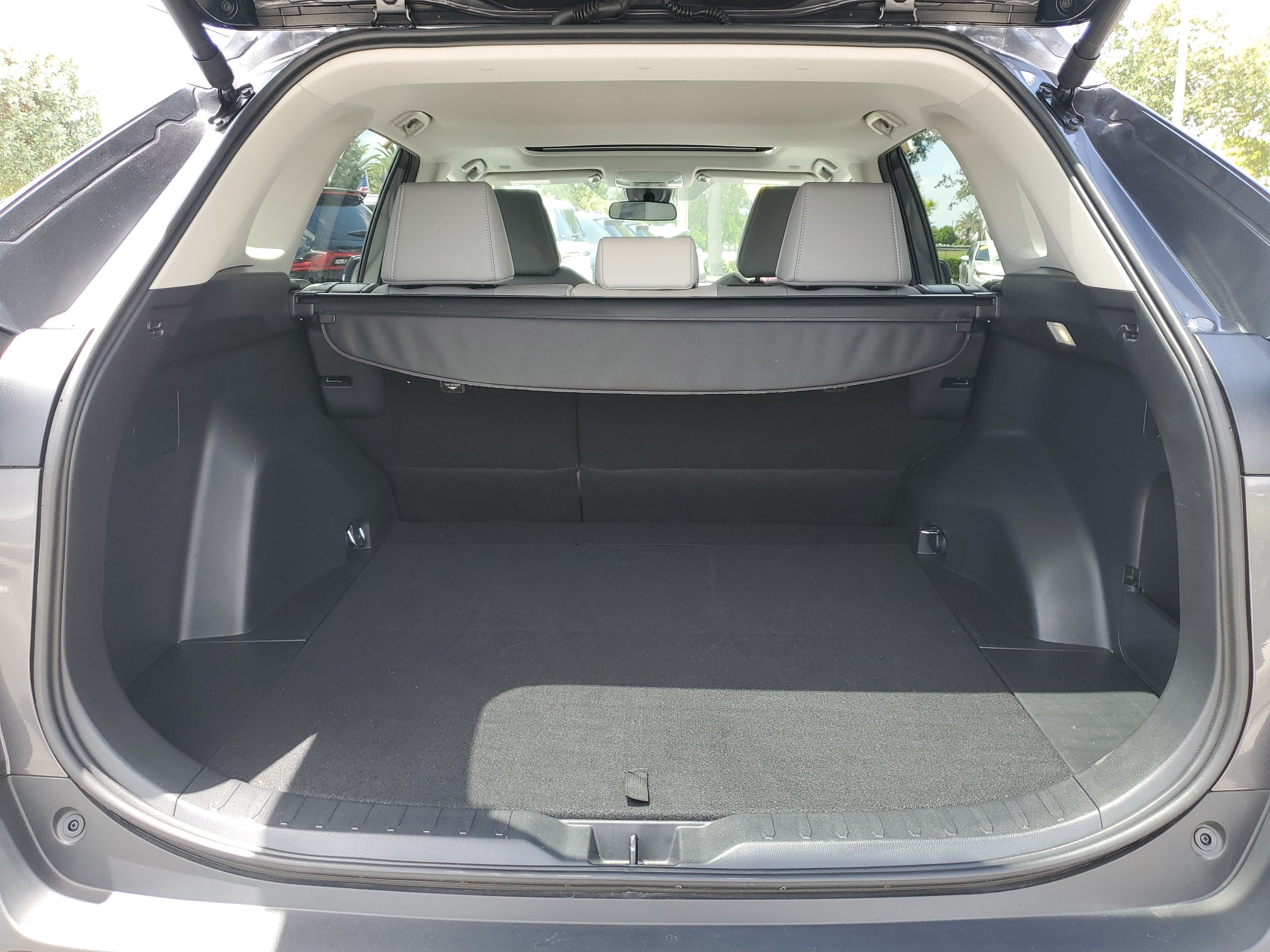 Used 2024 Magnetic Gray Metallic Toyota XLE Premium image 9