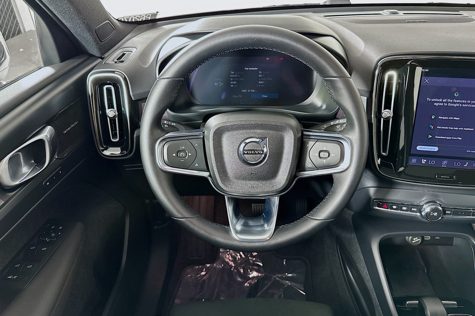 Used 2023 Crystal White Metallic Volvo Ultimate image 5