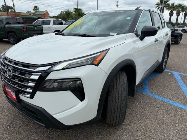 Used 2026 White Nissan S image 3