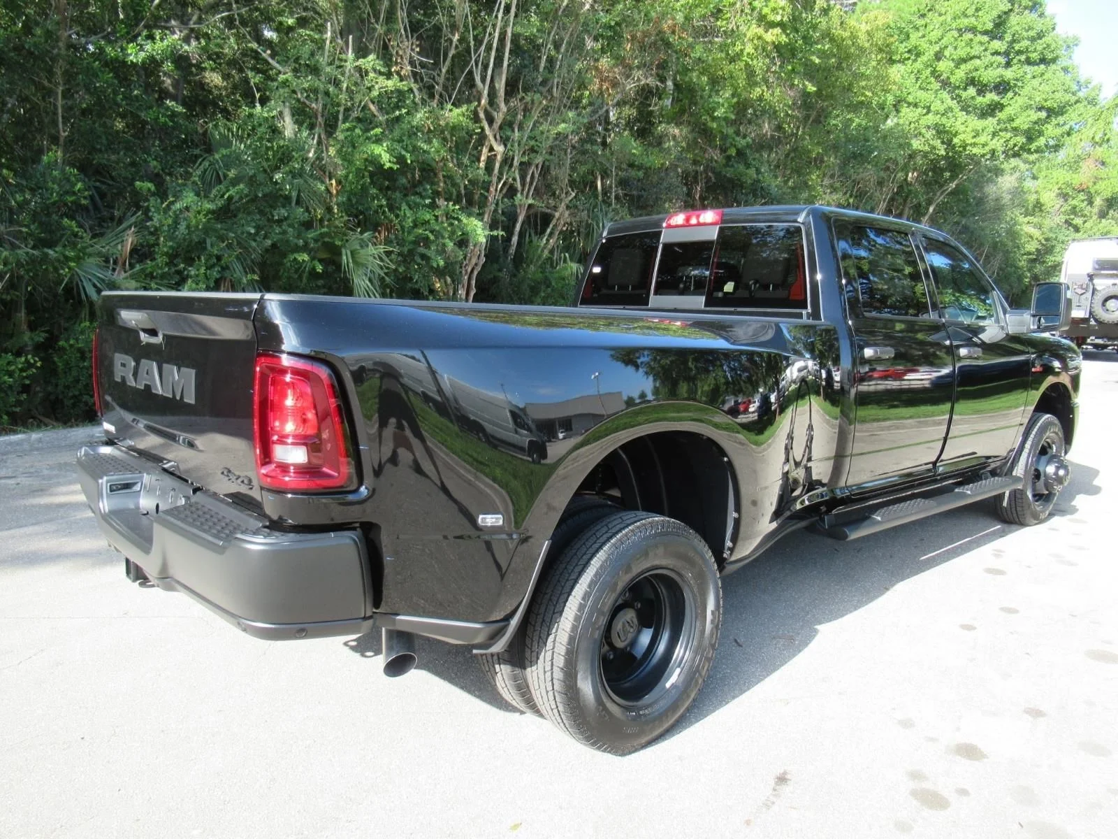 New 2027 Diamond Black Crystal Pearlcoat RAM Tradesman image 7