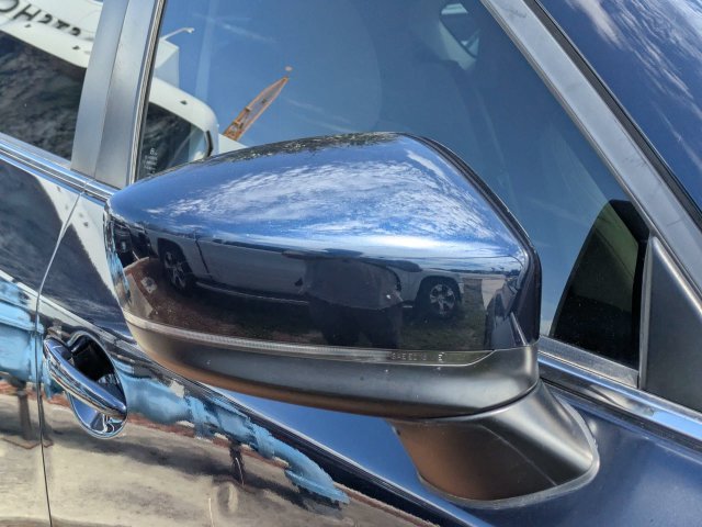 Used 2021 Blue Mazda Touring image 11