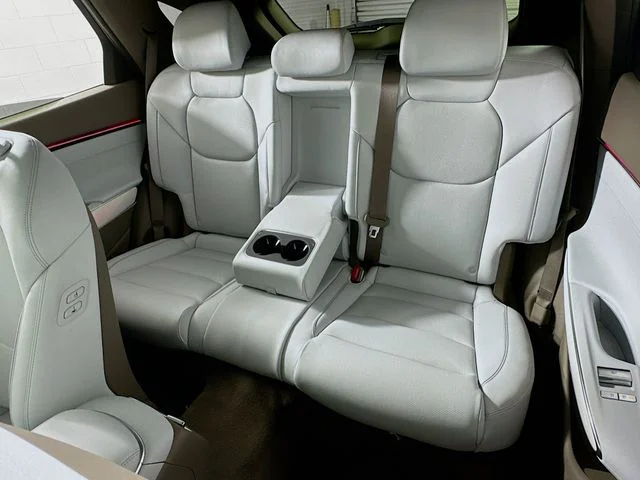 New 2026 Black Genesis 2.5T Advanced image 12