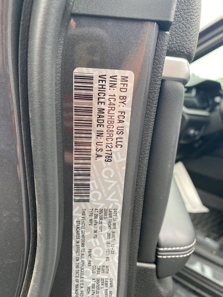 Used 2024 Gray Jeep Limited image 50