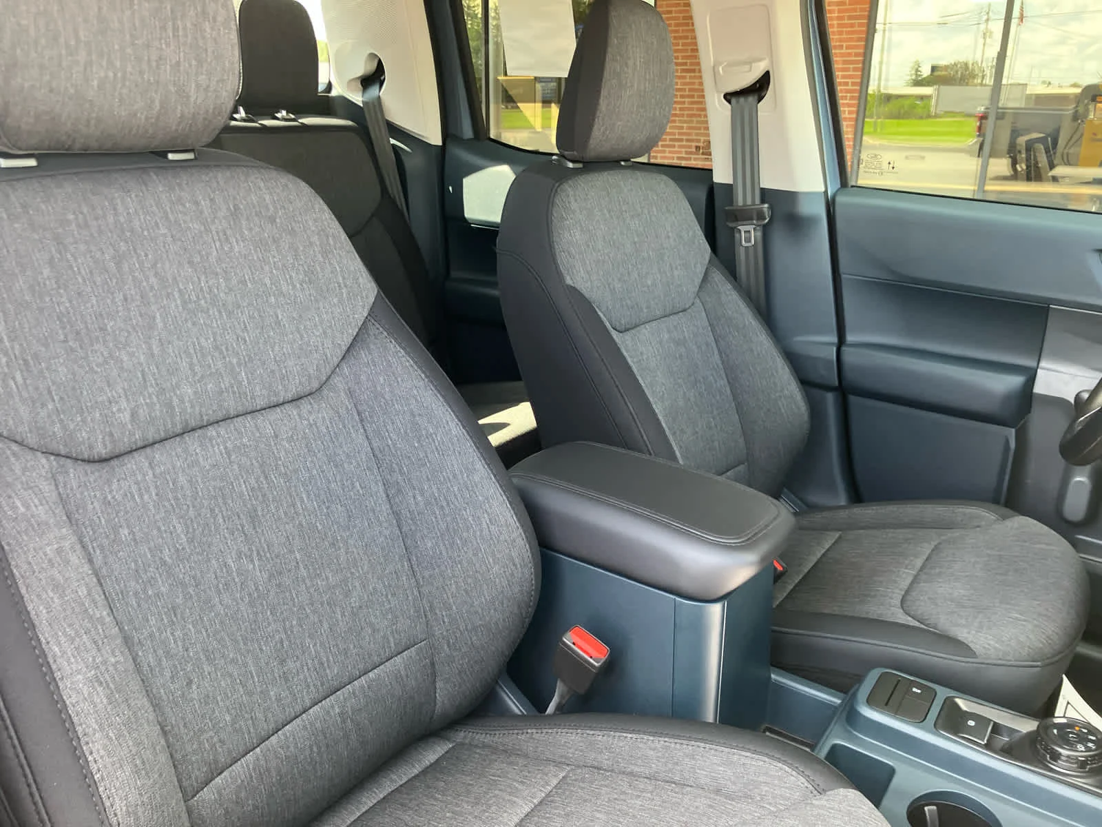 New 2026 Azure Gray Metallic Tri-Coat Ford XLT image 30